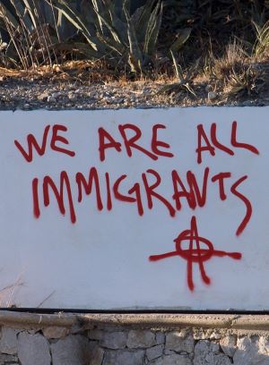 immigrants graffiti-2573495_640